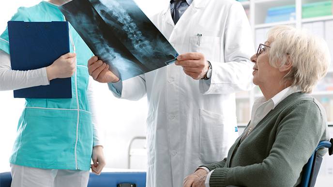 Elderly Women May Still Benefit From Osteoporosis Treatment