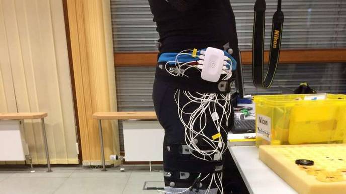 Smart Knee Bandage for Relief of Arthrosis Patients